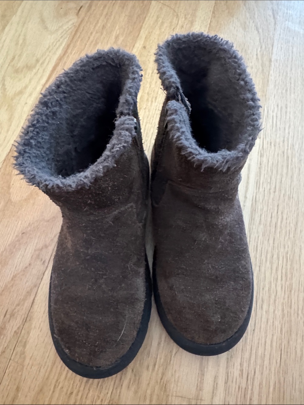 Zara Brown Kids Shearling-Lined Boots